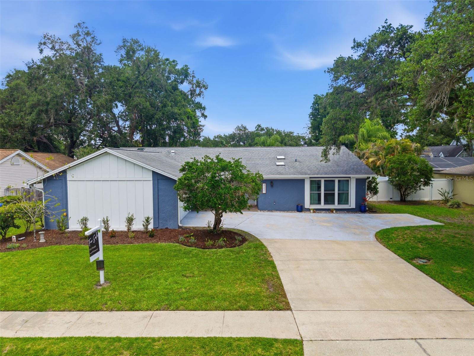 4221 WATER OAKS LN, TAMPA, FL, 33618