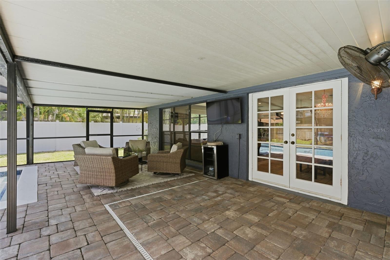 4221 WATER OAKS LN, TAMPA, FL, 33618