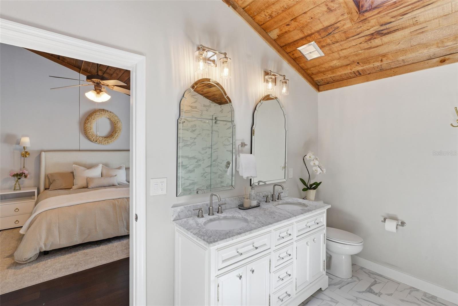 4221 WATER OAKS LN, TAMPA, FL, 33618