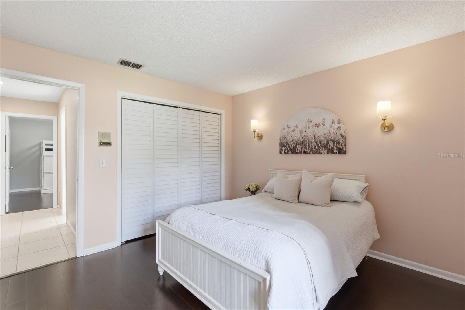 4221 WATER OAKS LN, TAMPA, FL, 33618