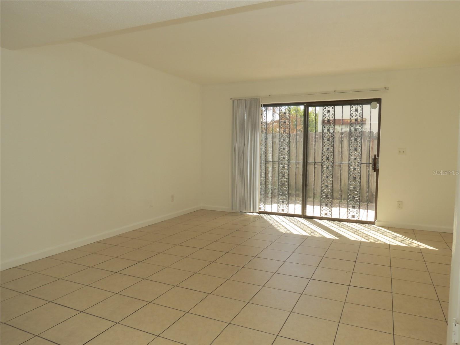 COBBLESTONE VILLAGE, DAYTONA BEACH, FL, 32118