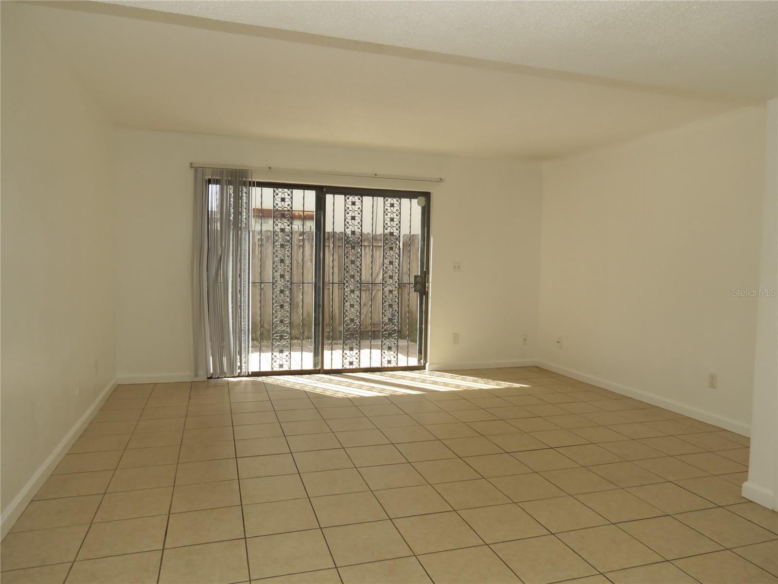 COBBLESTONE VILLAGE, DAYTONA BEACH, FL, 32118