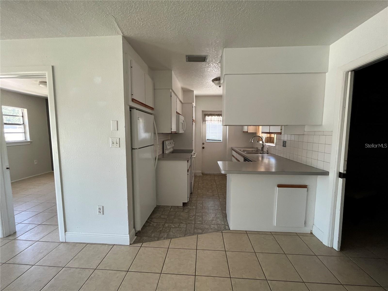 3842 HAWKEYE CIR, SARASOTA, FL, 34232