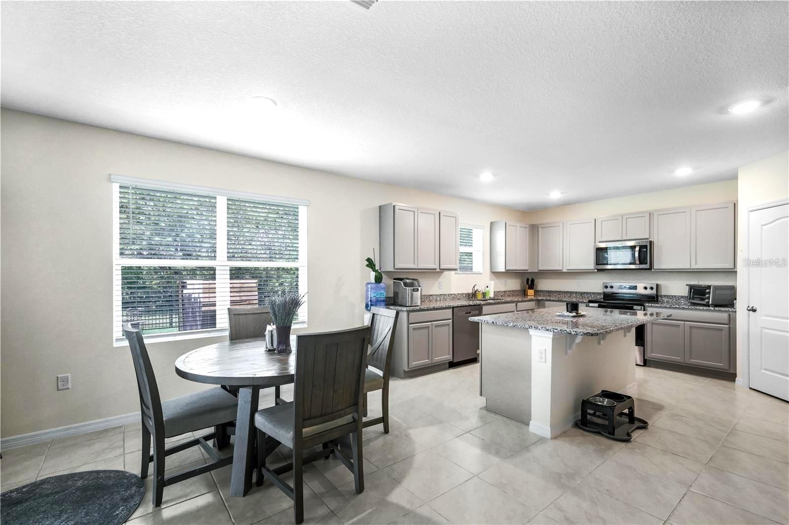 5189 GREENHEART AVE, MOUNT DORA, FL, 32757