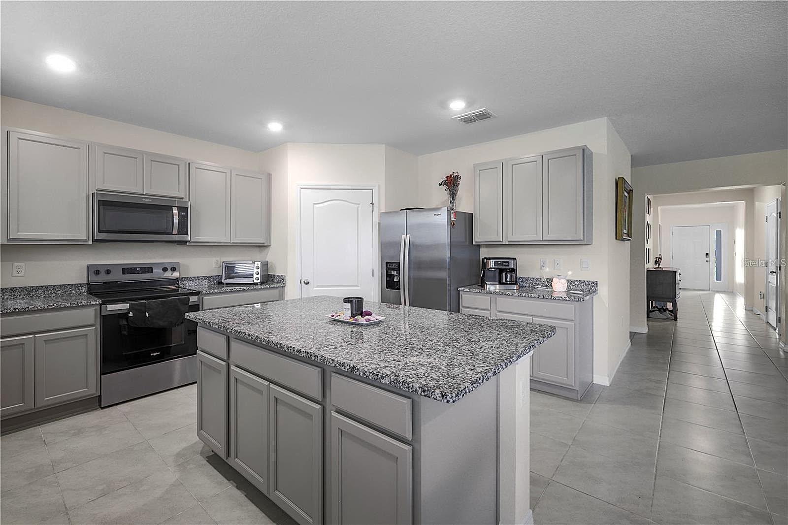 5189 GREENHEART AVE, MOUNT DORA, FL, 32757