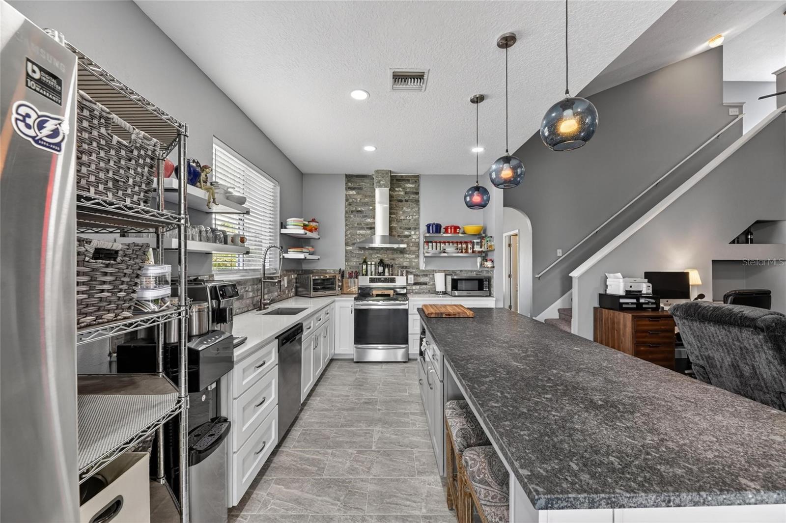 11207 VILLAGE BROOK DR, RIVERVIEW, FL, 33579