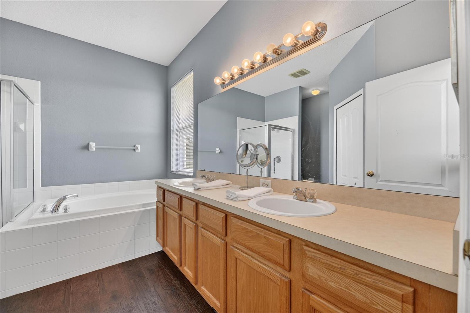 11207 VILLAGE BROOK DR, RIVERVIEW, FL, 33579