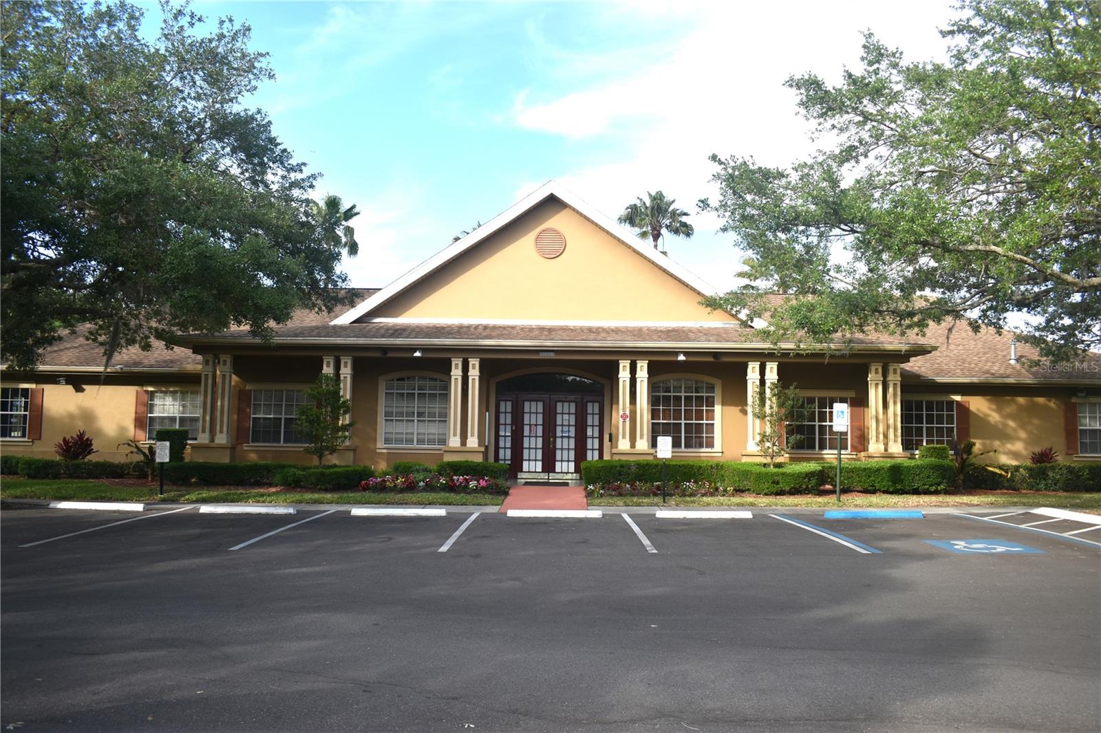 9078 LAKE CHASE ISLAND WAY, TAMPA, FL, 33626