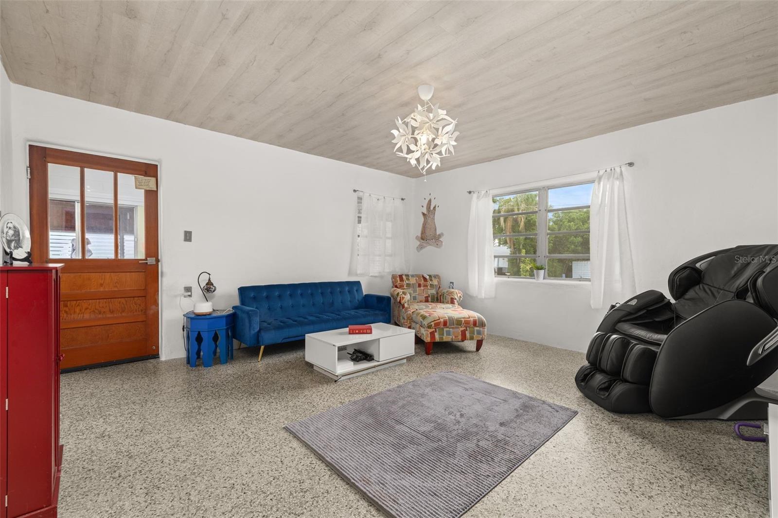 9 SUNSET DR, DEBARY, FL, 32713