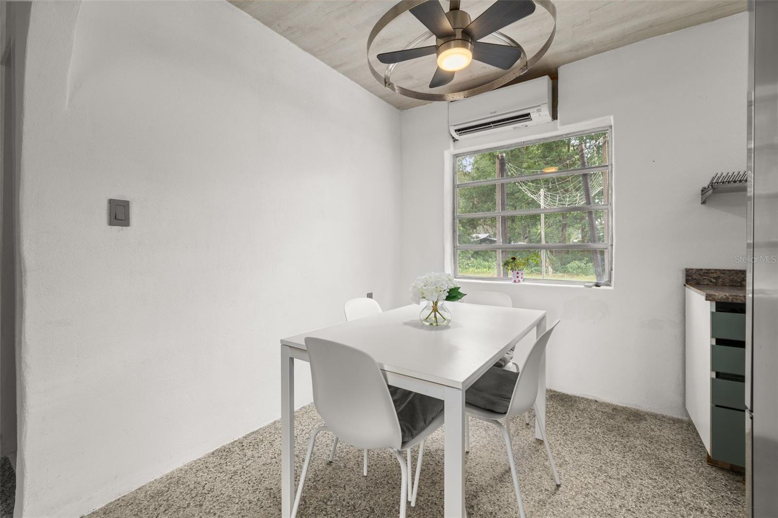 9 SUNSET DR, DEBARY, FL, 32713