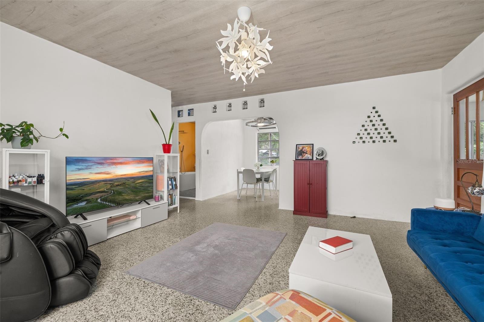 9 SUNSET DR, DEBARY, FL, 32713