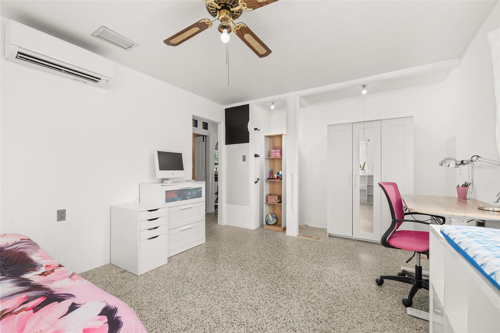 9 SUNSET DR, DEBARY, FL, 32713