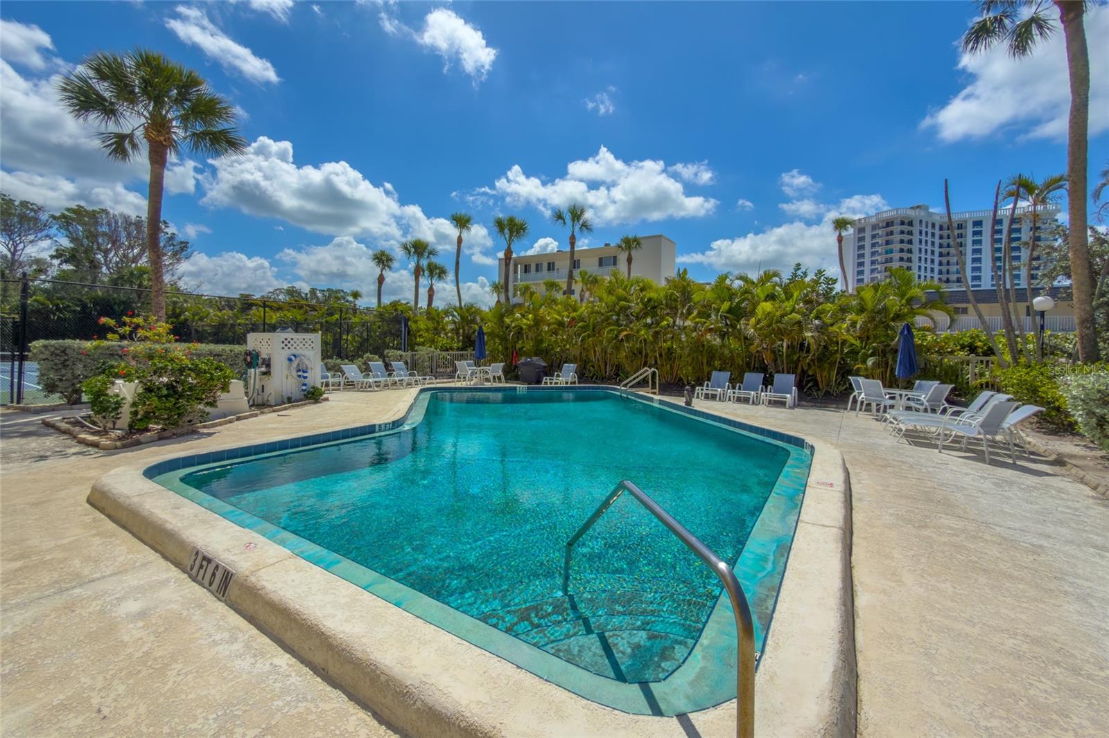 2675 GULF OF MEXICO DR #303, LONGBOAT KEY, FL, 34228
