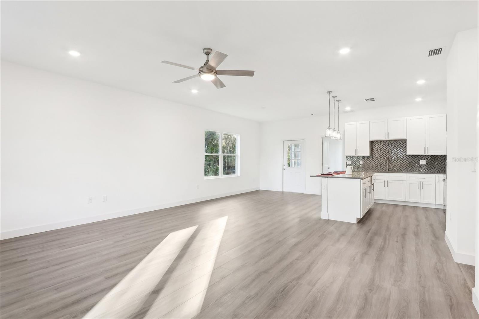 1885 9TH AVE, DELAND, FL, 32724