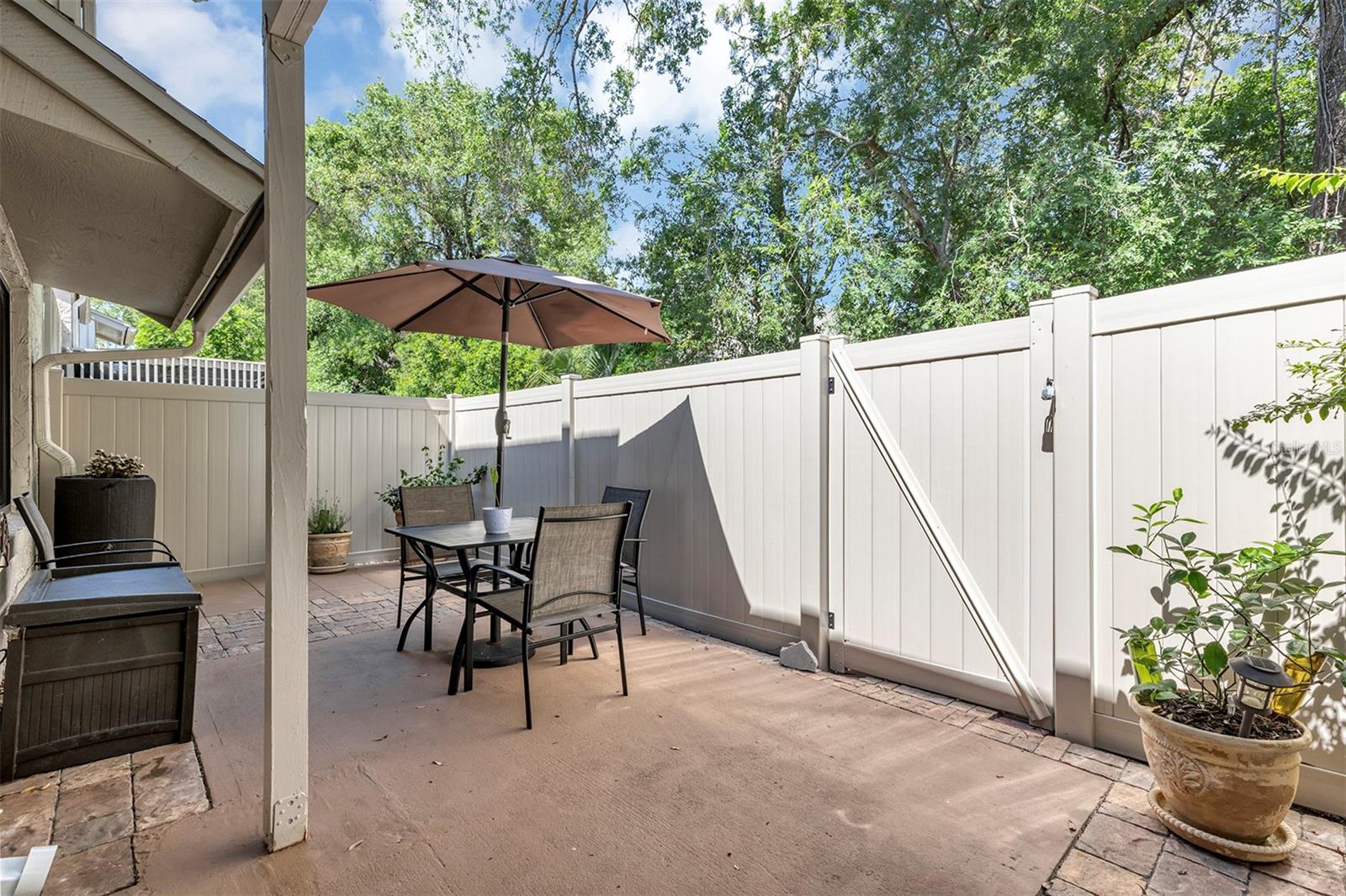 121 CROWN POINT CIR #121, LONGWOOD, FL, 32779