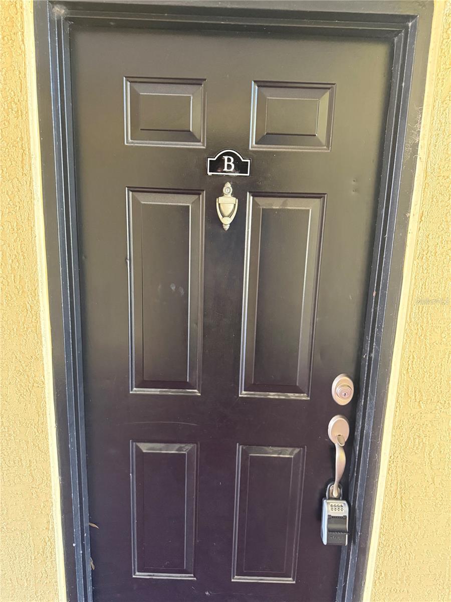 2013 DIXIE BELLE DR #2013B, ORLANDO, FL, 32812
