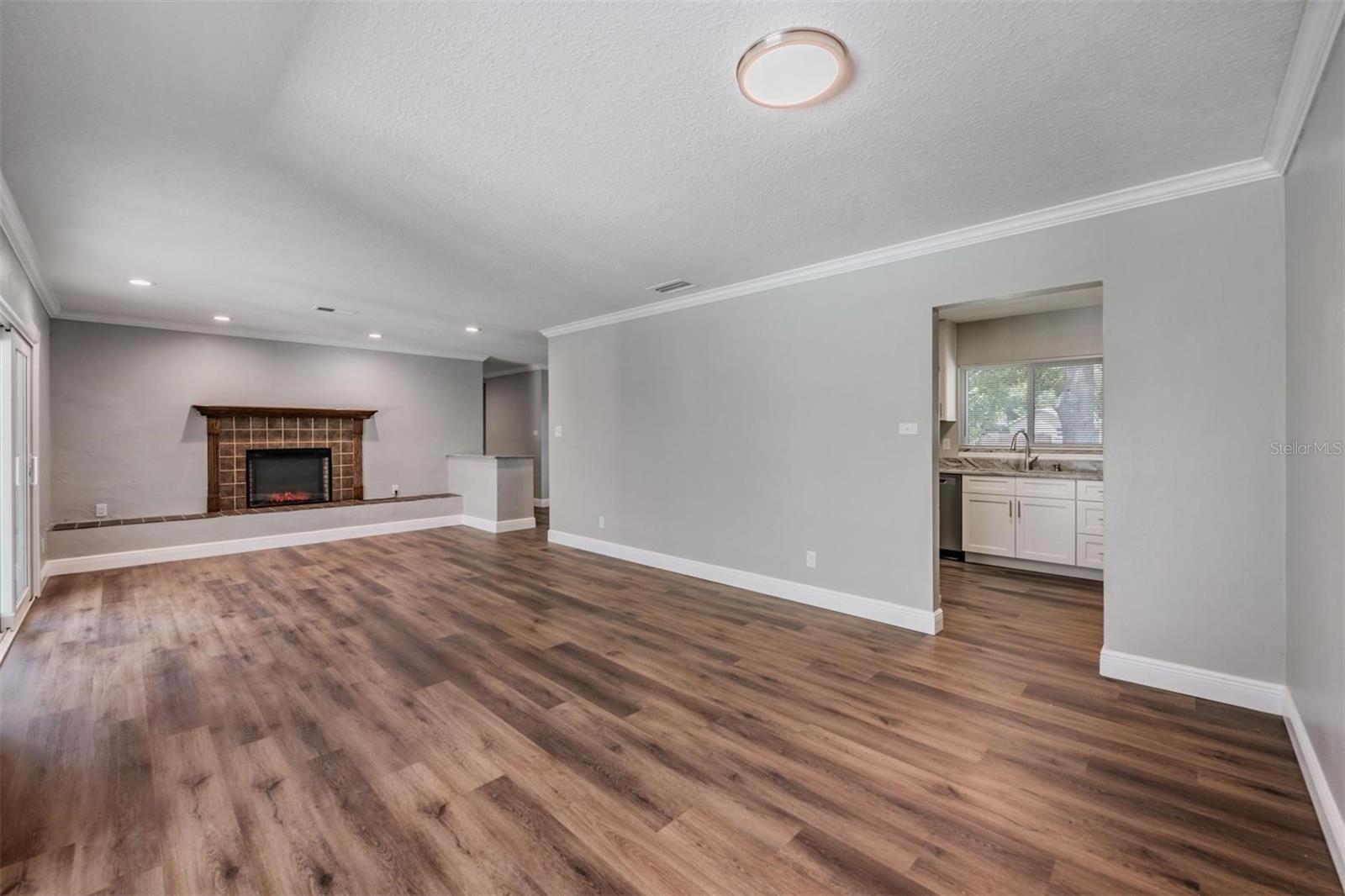 712 CAMELLIA CT, SEFFNER, FL, 33584