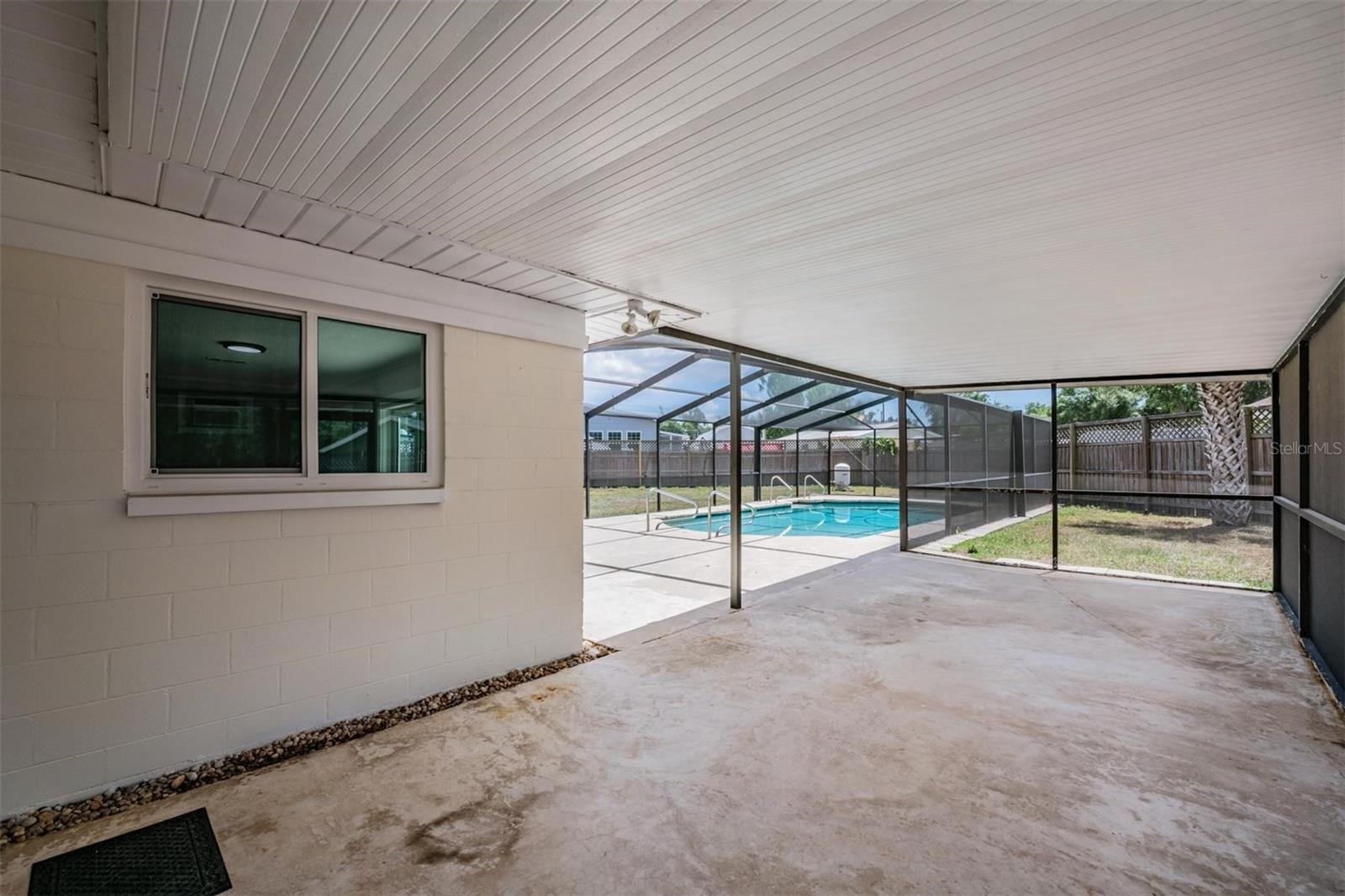712 CAMELLIA CT, SEFFNER, FL, 33584