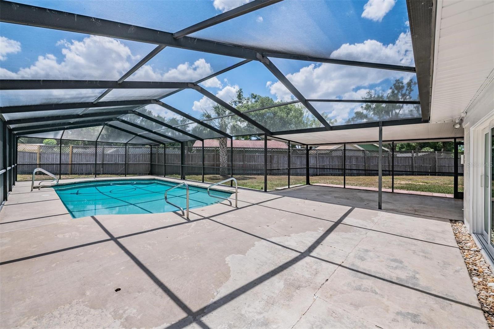 712 CAMELLIA CT, SEFFNER, FL, 33584