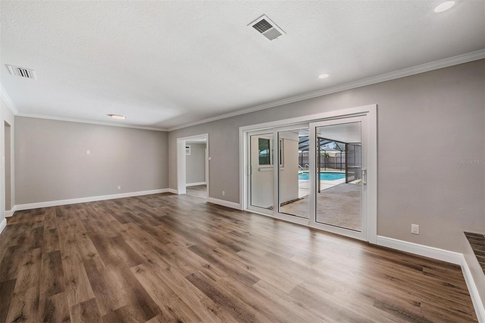 712 CAMELLIA CT, SEFFNER, FL, 33584
