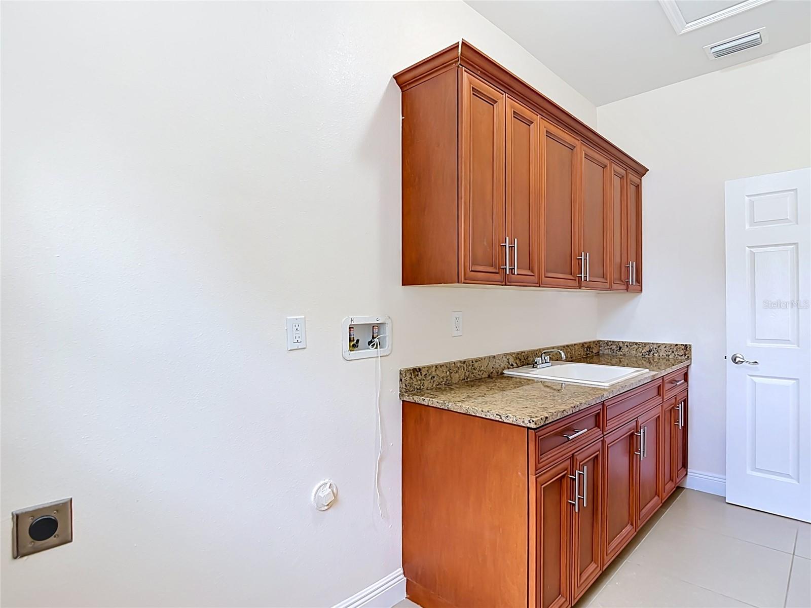 5065 67TH WAY N, ST PETERSBURG, FL, 33709