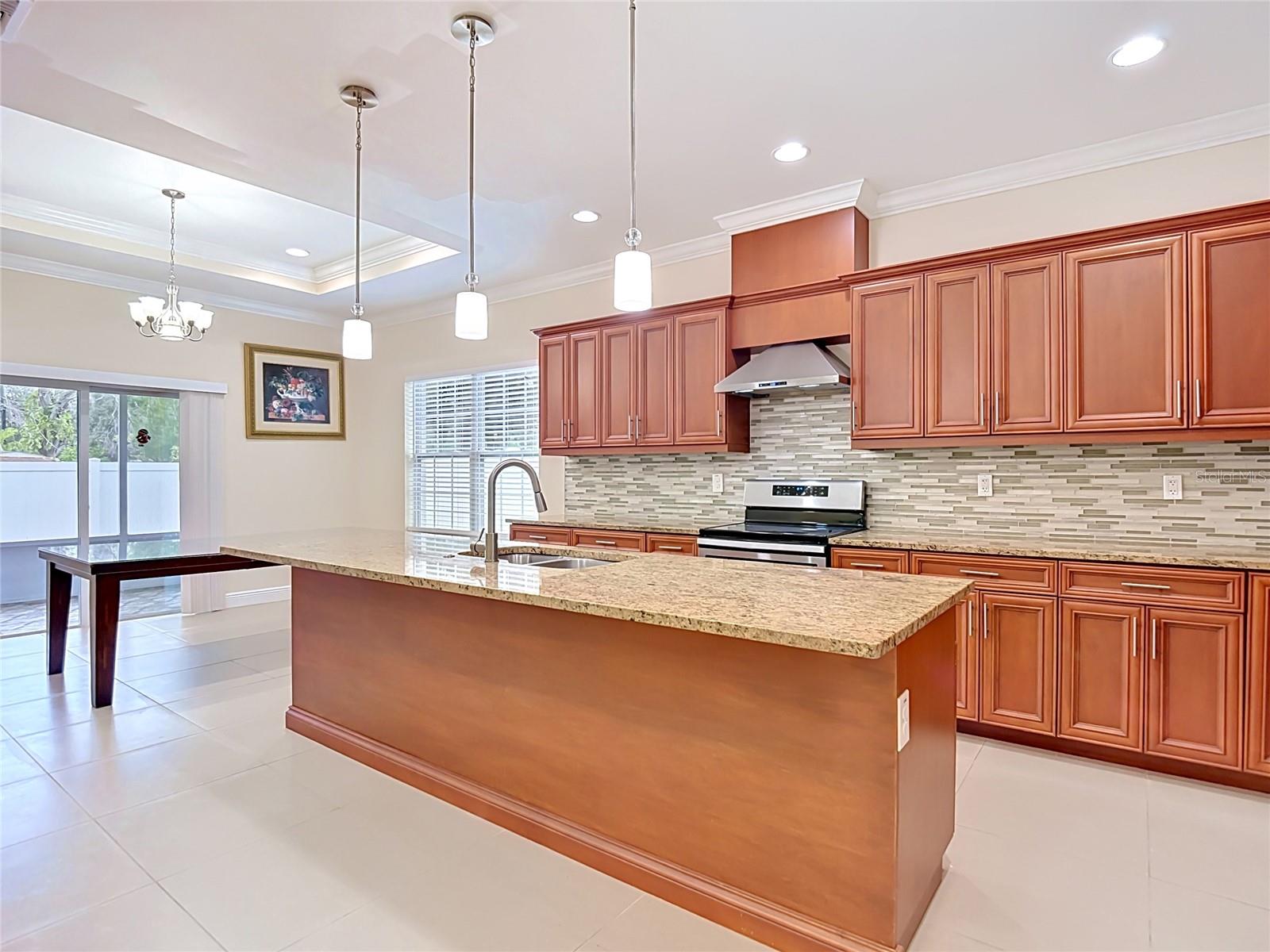 5065 67TH WAY N, ST PETERSBURG, FL, 33709