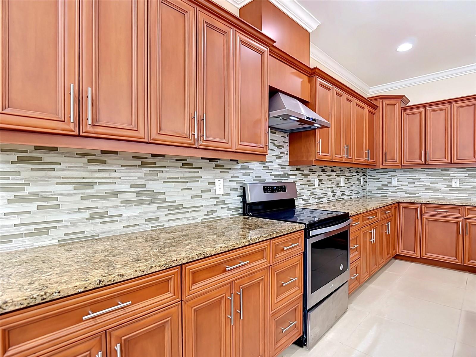 5065 67TH WAY N, ST PETERSBURG, FL, 33709