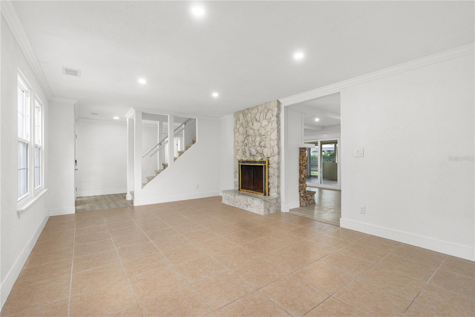 475 E WISCONSIN AVE, ORANGE CITY, FL, 32763