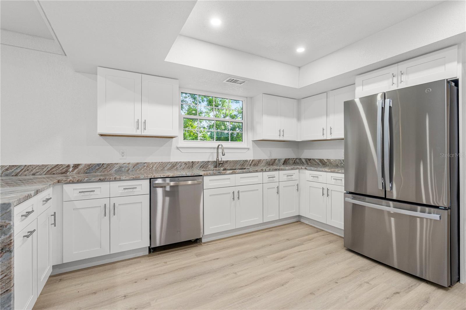 475 E WISCONSIN AVE, ORANGE CITY, FL, 32763