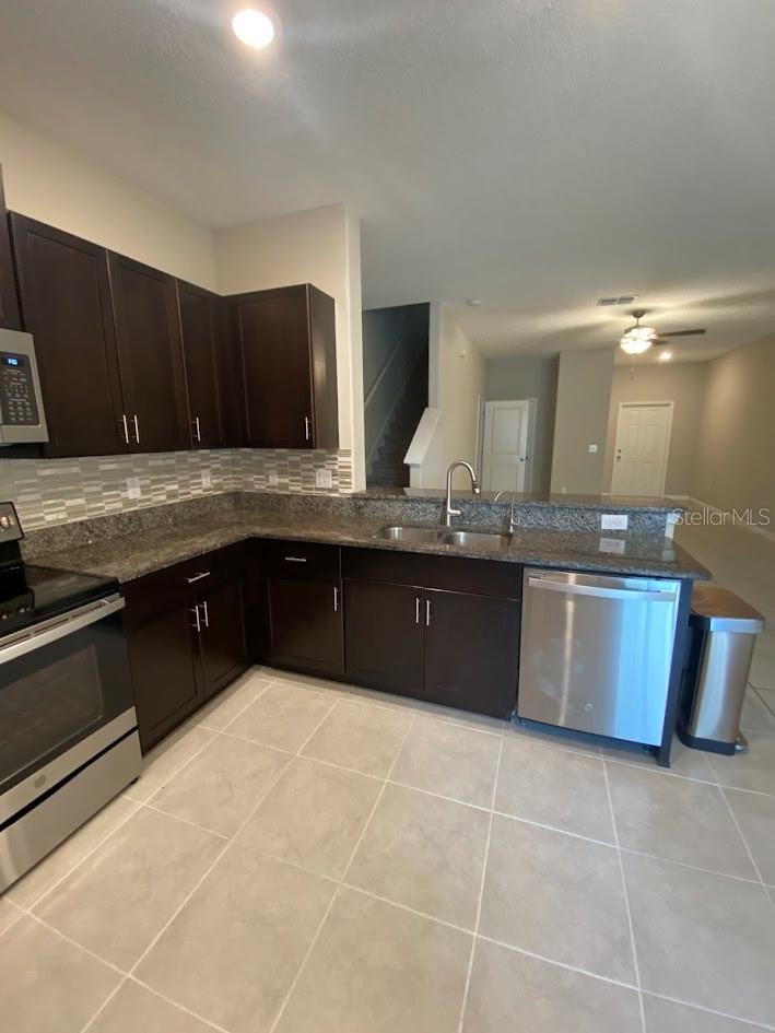 9723 MULBERRY MARSH LN, SUN CITY CENTER, FL, 33573