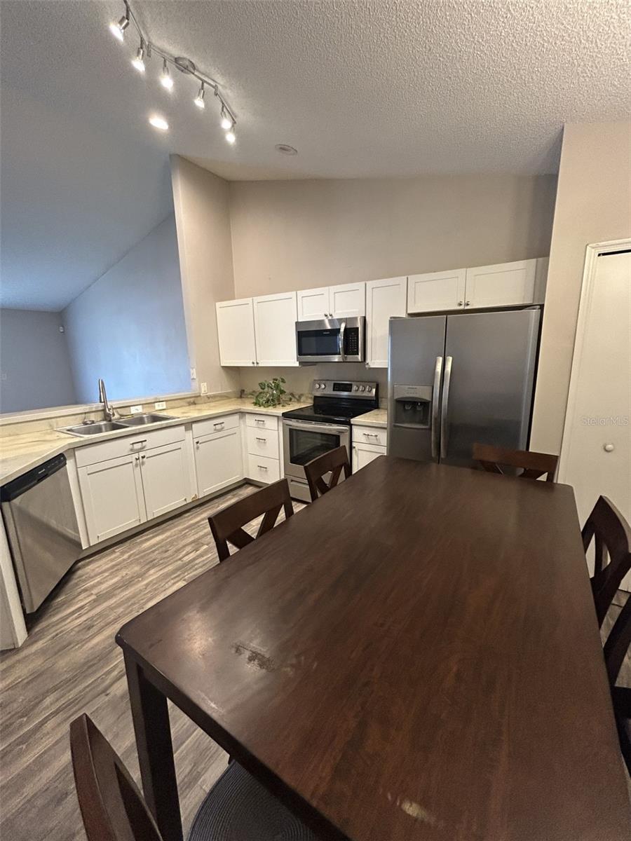 2639 WINCHESTER CIR, EUSTIS, FL, 32726