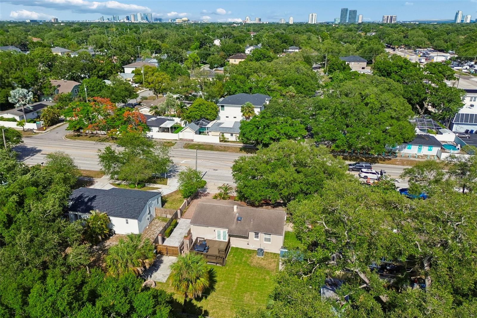2805 S MANHATTAN AVE, TAMPA, FL, 33629