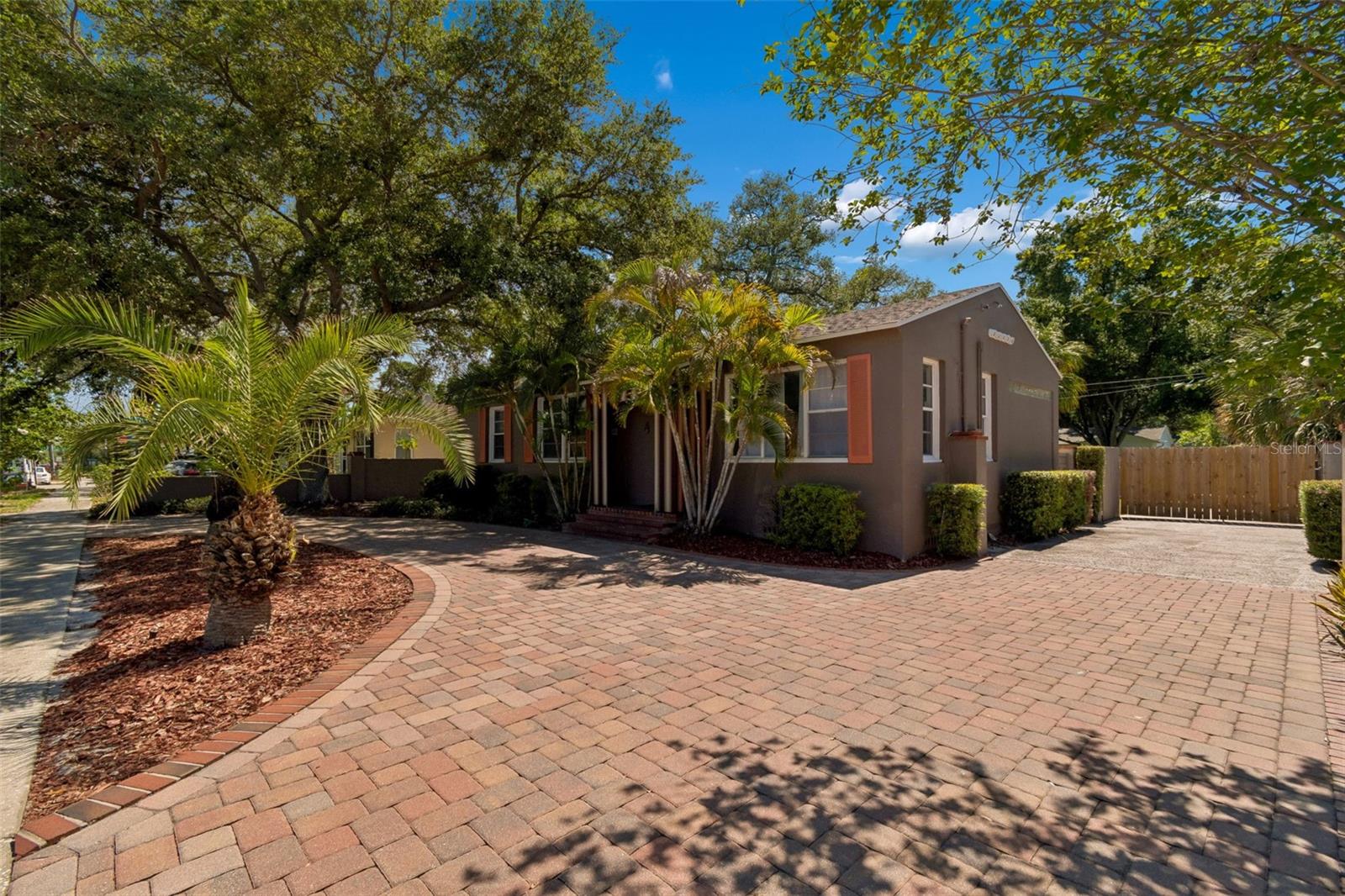 2805 S MANHATTAN AVE, TAMPA, FL, 33629