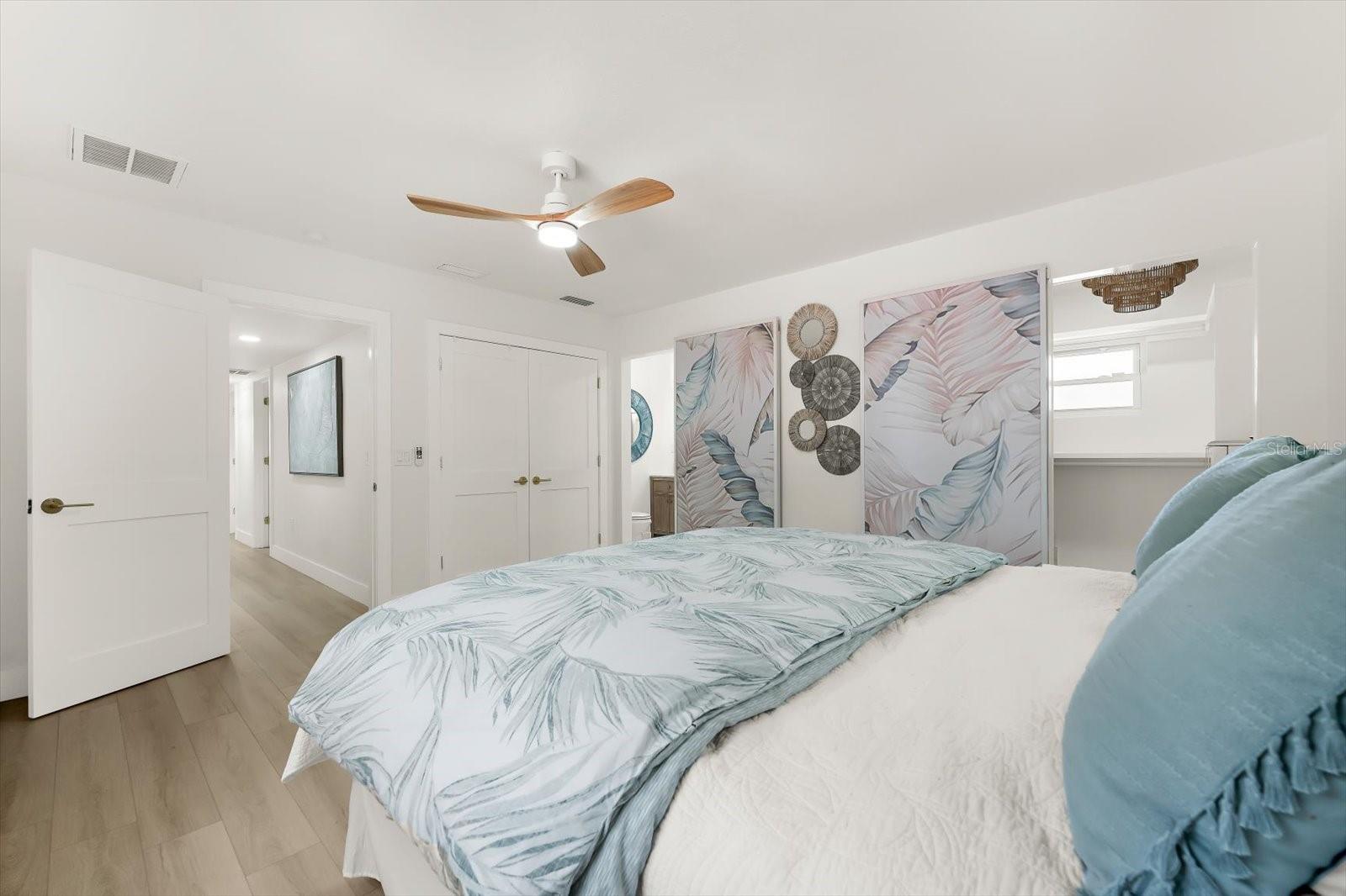 730 BAY ESPLANADE, CLEARWATER BEACH, FL, 33767