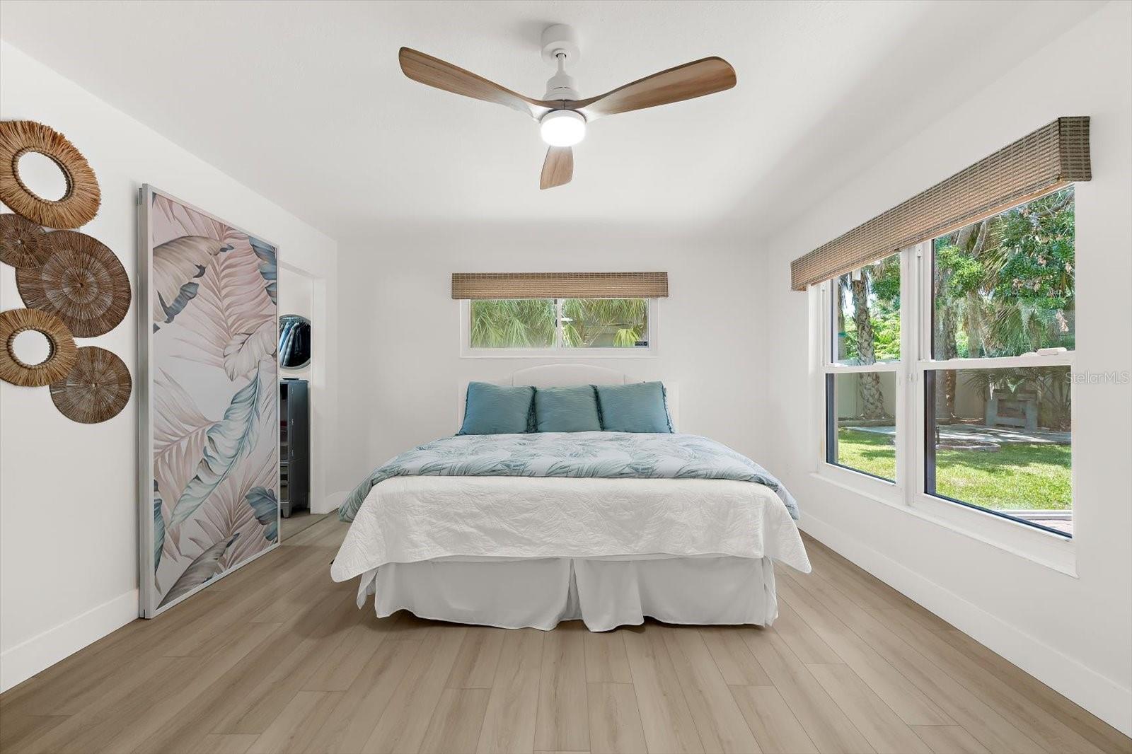 730 BAY ESPLANADE, CLEARWATER BEACH, FL, 33767