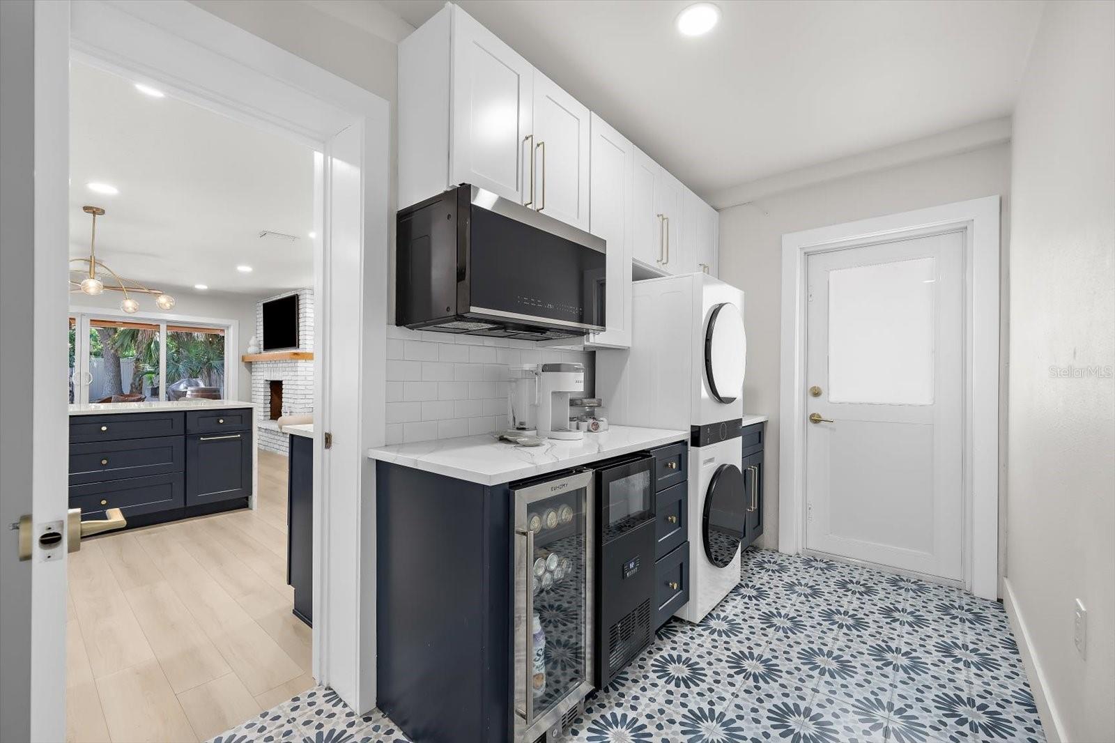 730 BAY ESPLANADE, CLEARWATER BEACH, FL, 33767