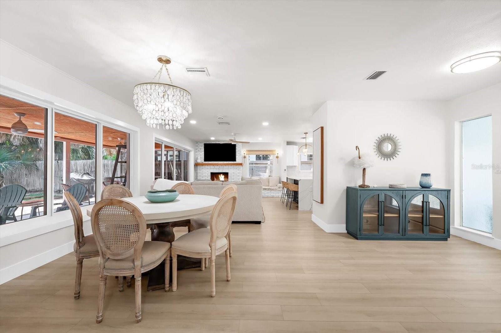 730 BAY ESPLANADE, CLEARWATER BEACH, FL, 33767
