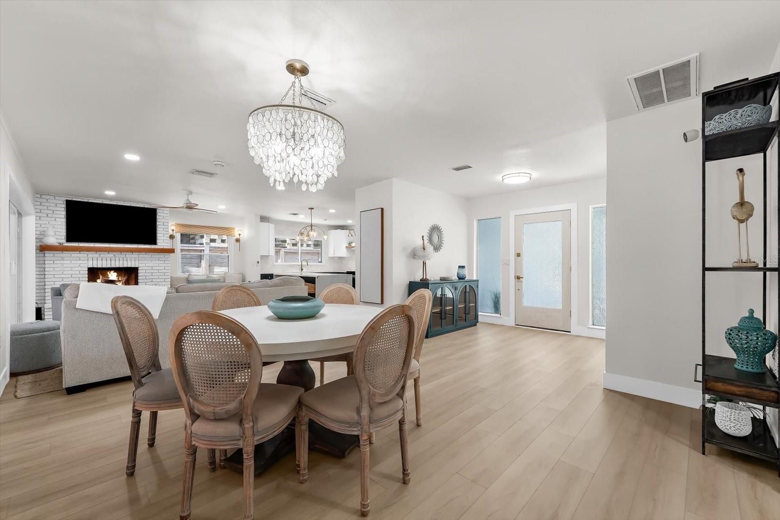 730 BAY ESPLANADE, CLEARWATER BEACH, FL, 33767