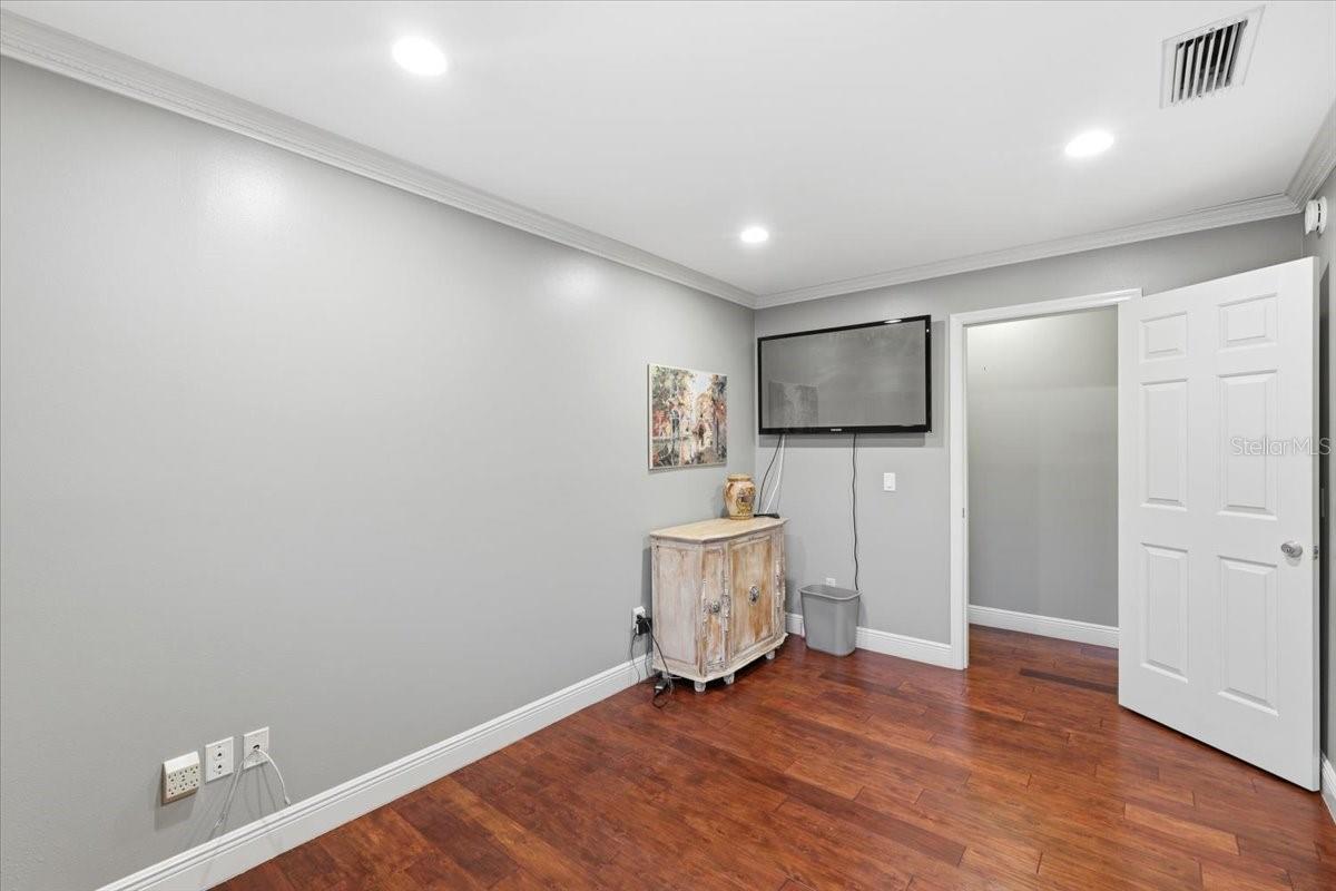 4498 REAL CT, ORLANDO, FL, 32808