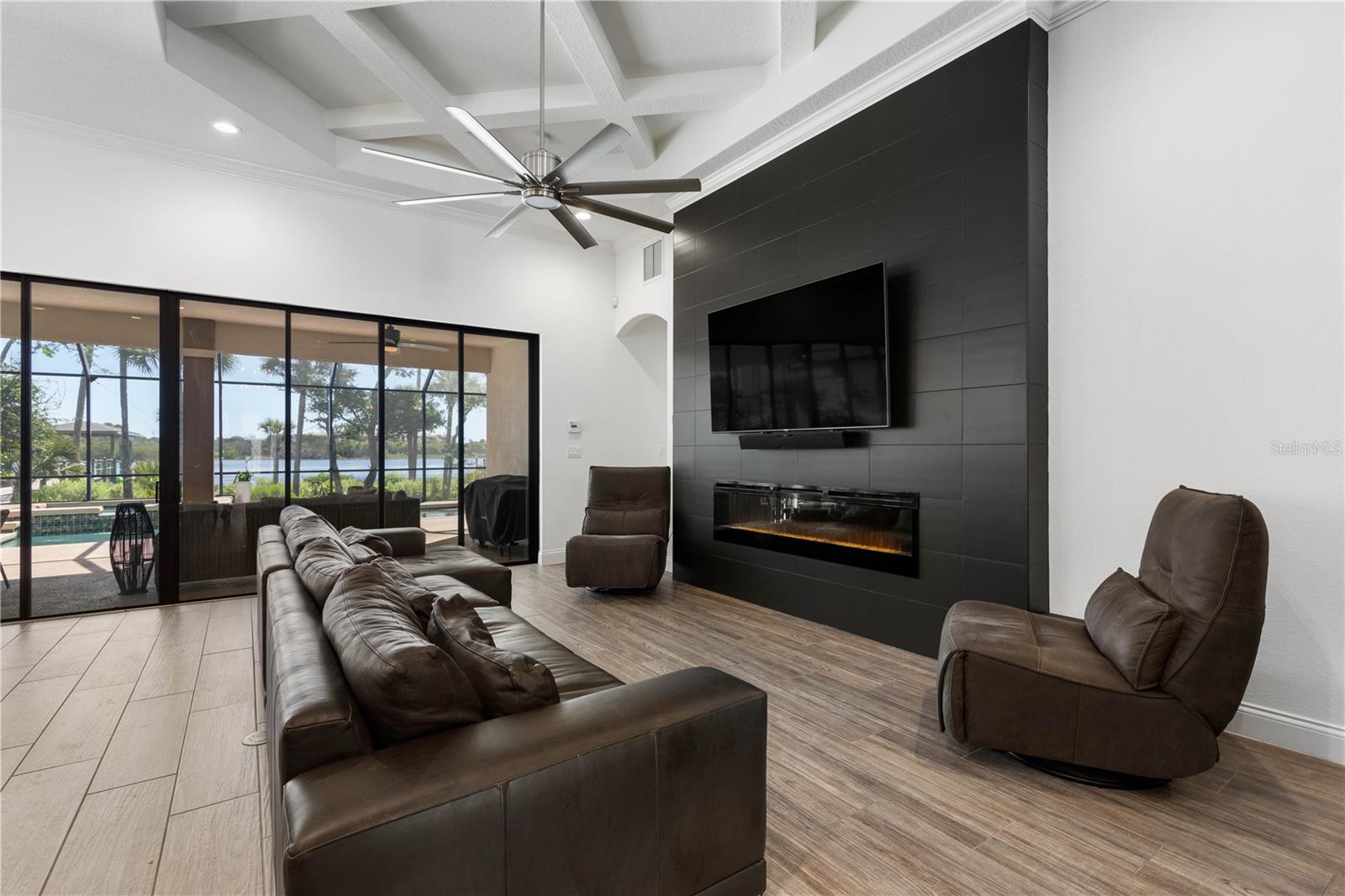 165 S RIVERWALK DR, PALM COAST, FL, 32137