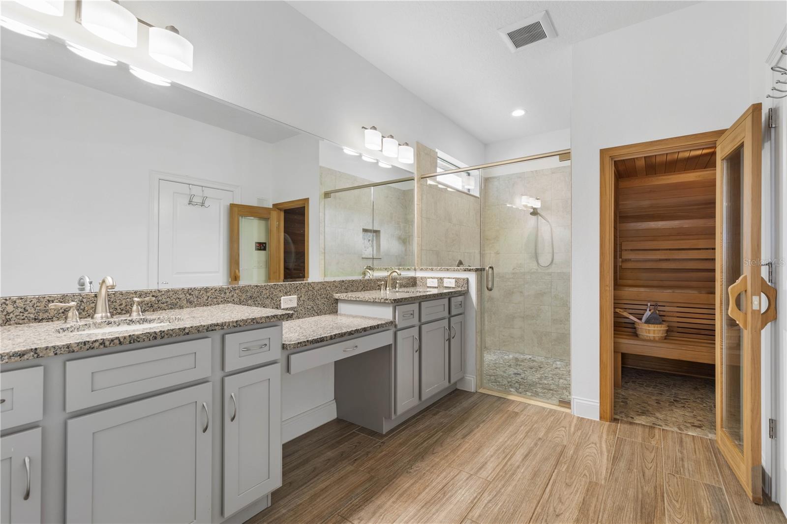 165 S RIVERWALK DR, PALM COAST, FL, 32137