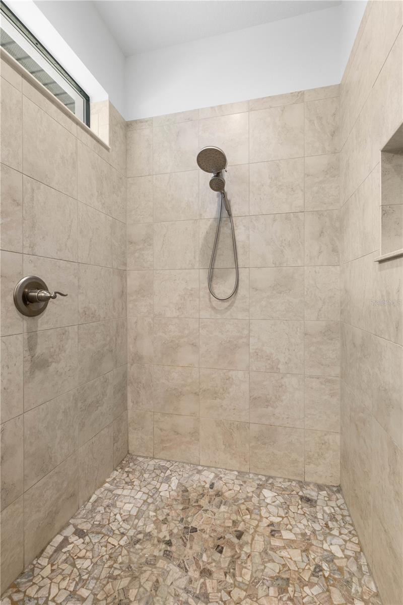 165 S RIVERWALK DR, PALM COAST, FL, 32137