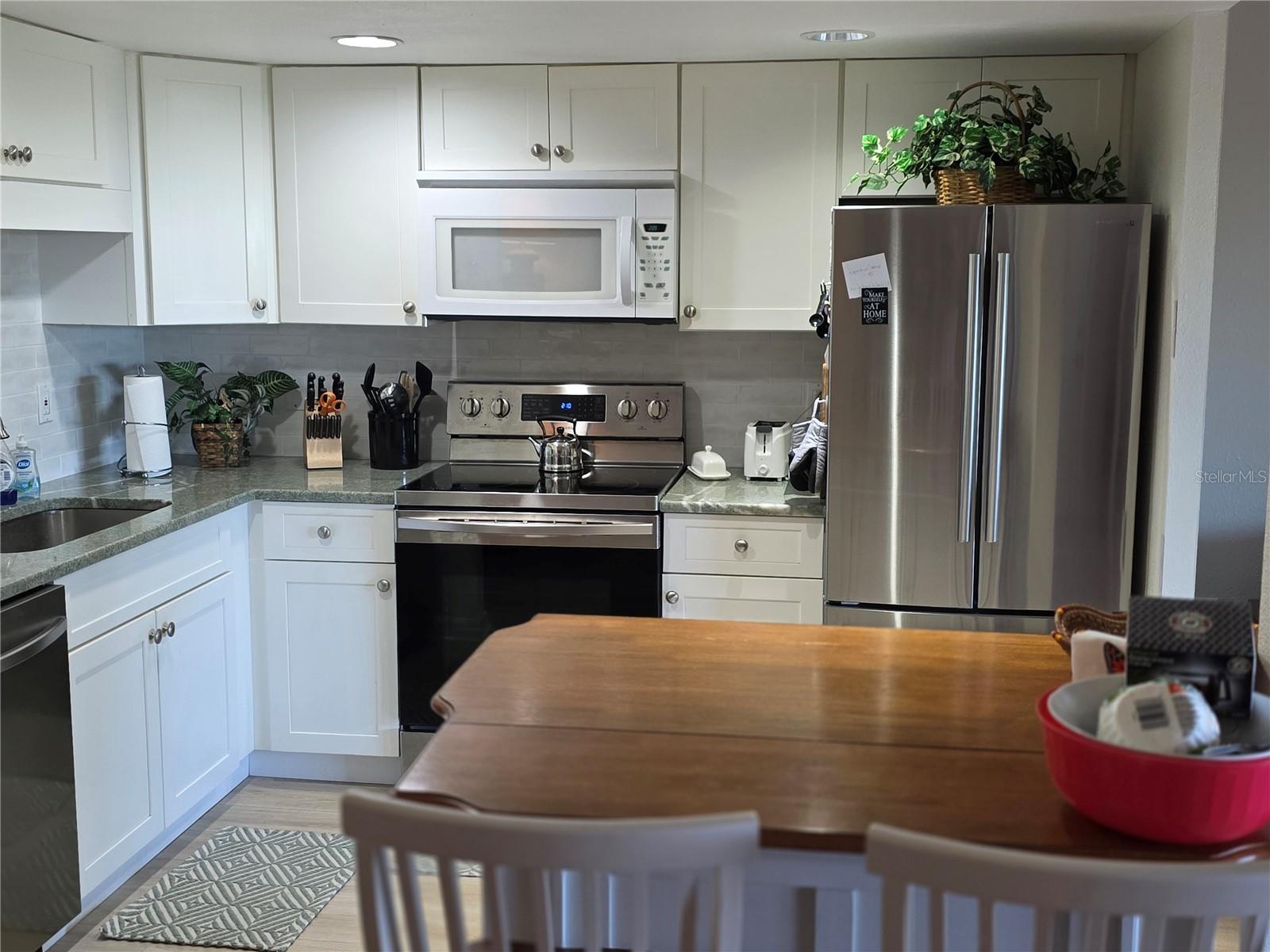 511 PLAZA SEVILLE CT #24, TREASURE ISLAND, FL, 33706