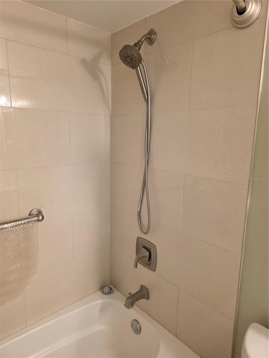 511 PLAZA SEVILLE CT #24, TREASURE ISLAND, FL, 33706