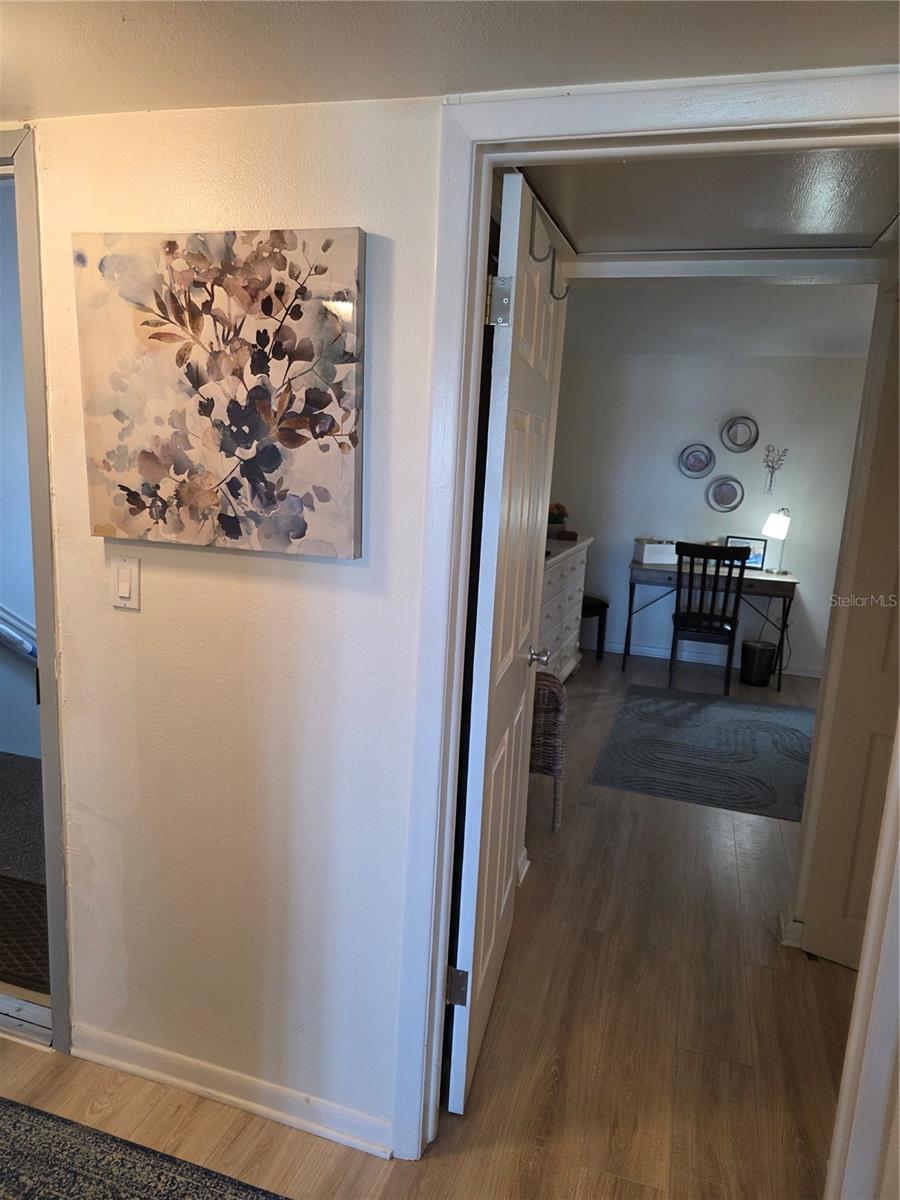 511 PLAZA SEVILLE CT #24, TREASURE ISLAND, FL, 33706
