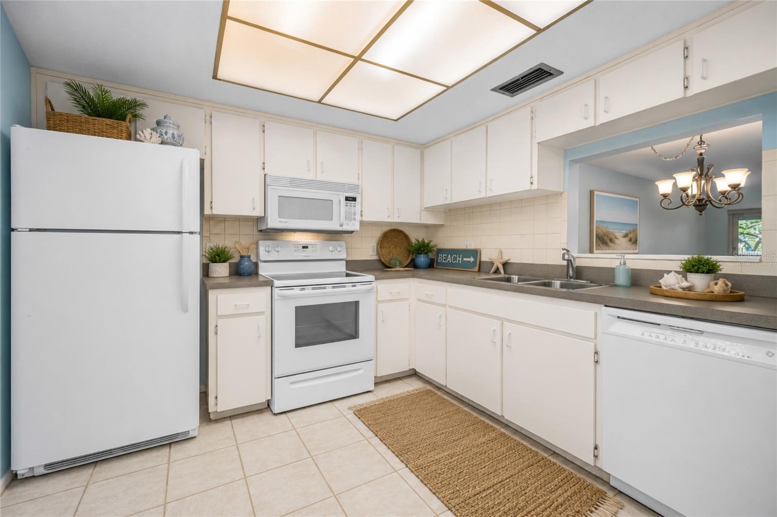 820 PATRICIA AVE #109, DUNEDIN, FL, 34698