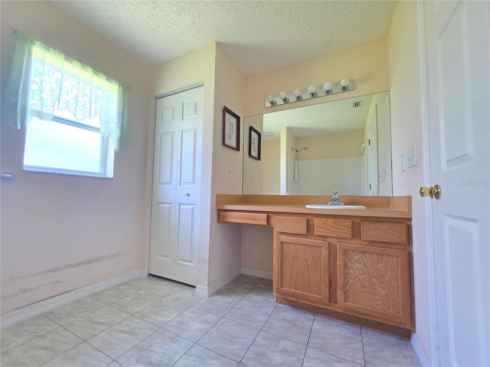 40 PACIFIC DR, PALM COAST, FL, 32164