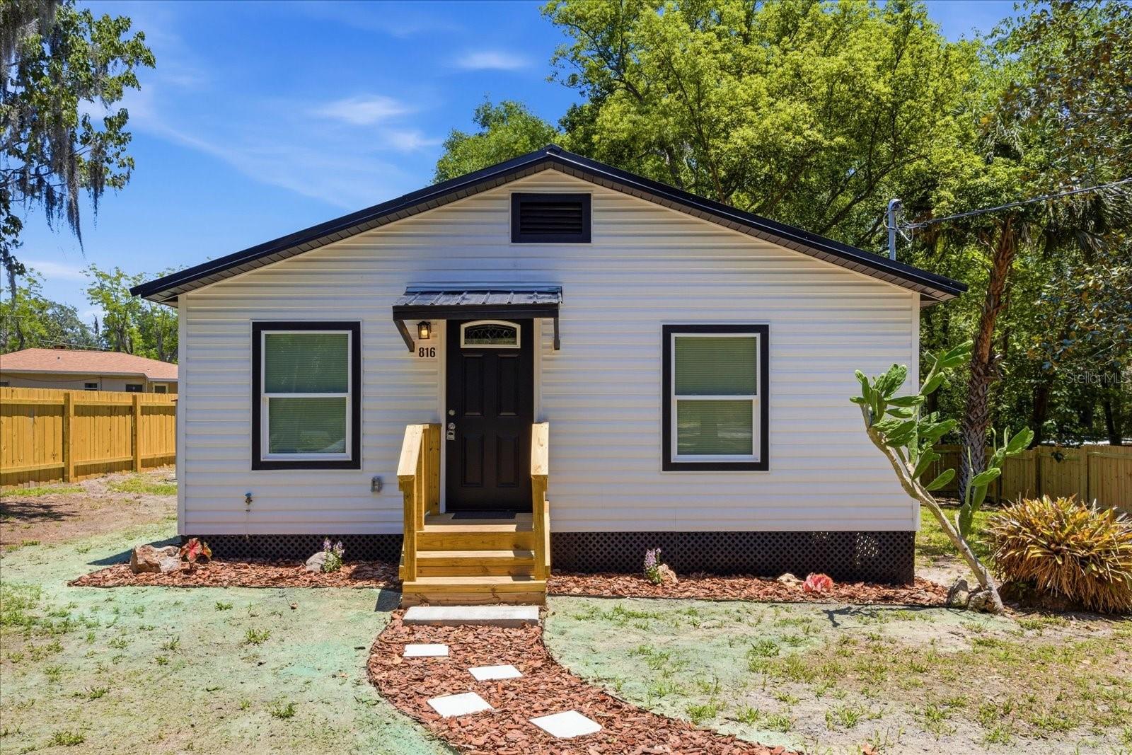 816 WOODLAND AVE, LEESBURG, FL, 34748