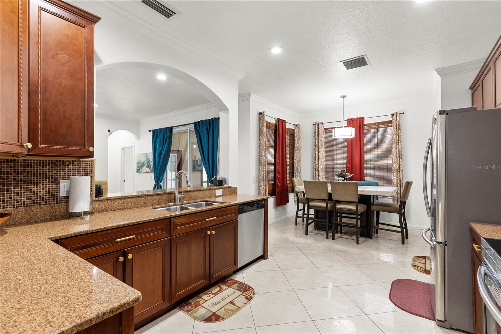 6932 GRAY CATBIRD LOOP, WESLEY CHAPEL, FL, 33545