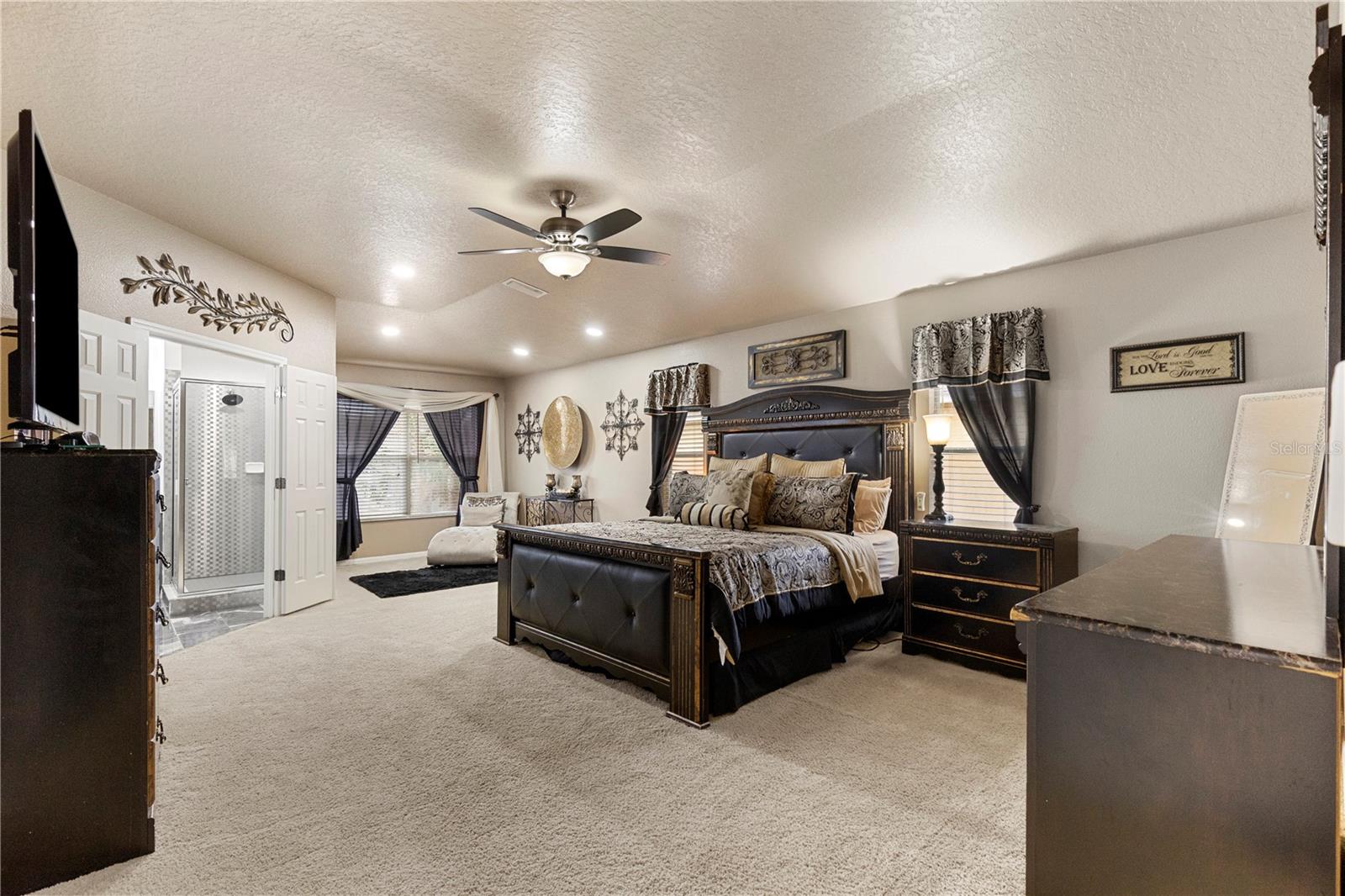 6932 GRAY CATBIRD LOOP, WESLEY CHAPEL, FL, 33545